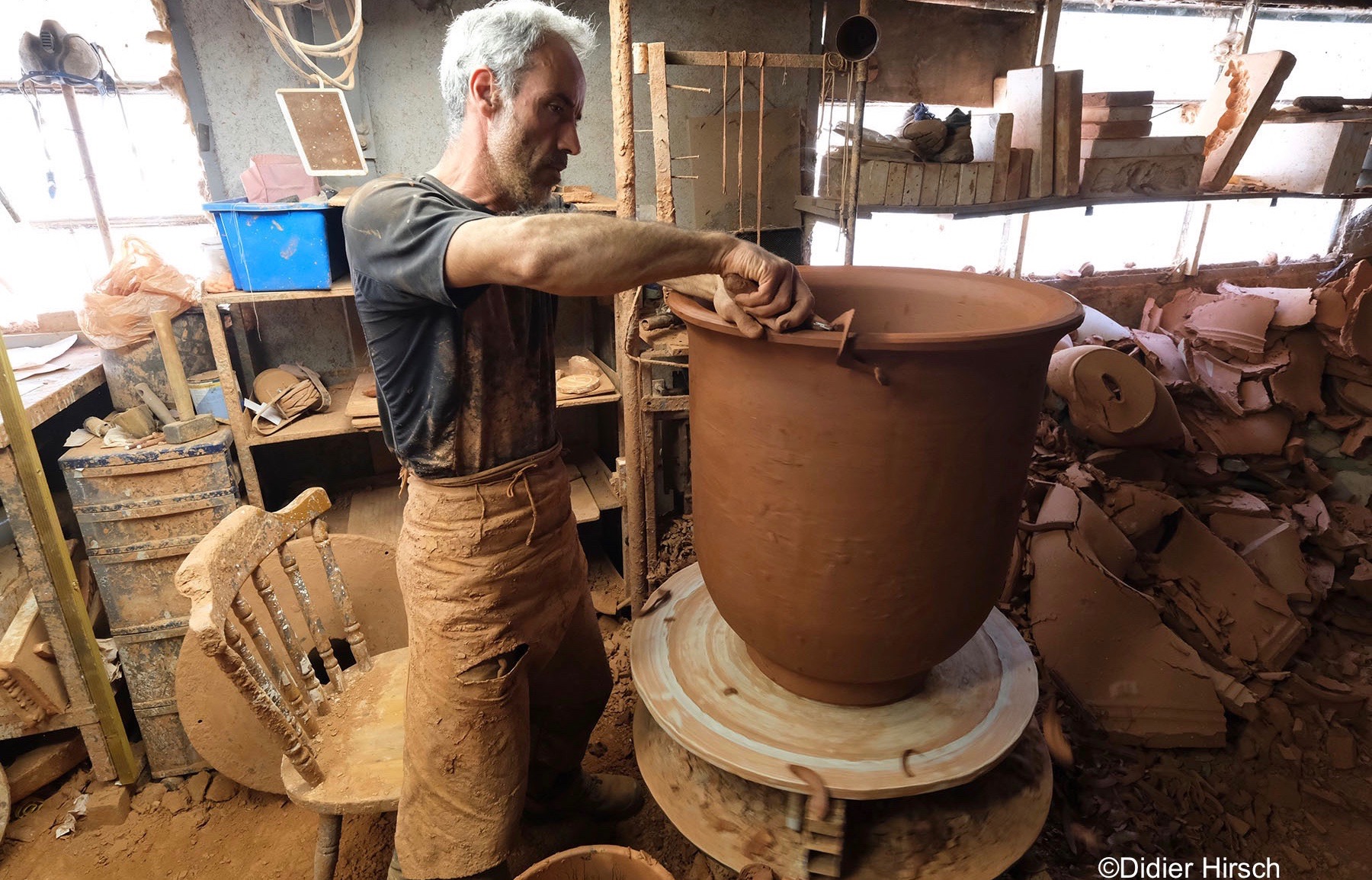 Pot d Uzes-France-Felix Calero-finition